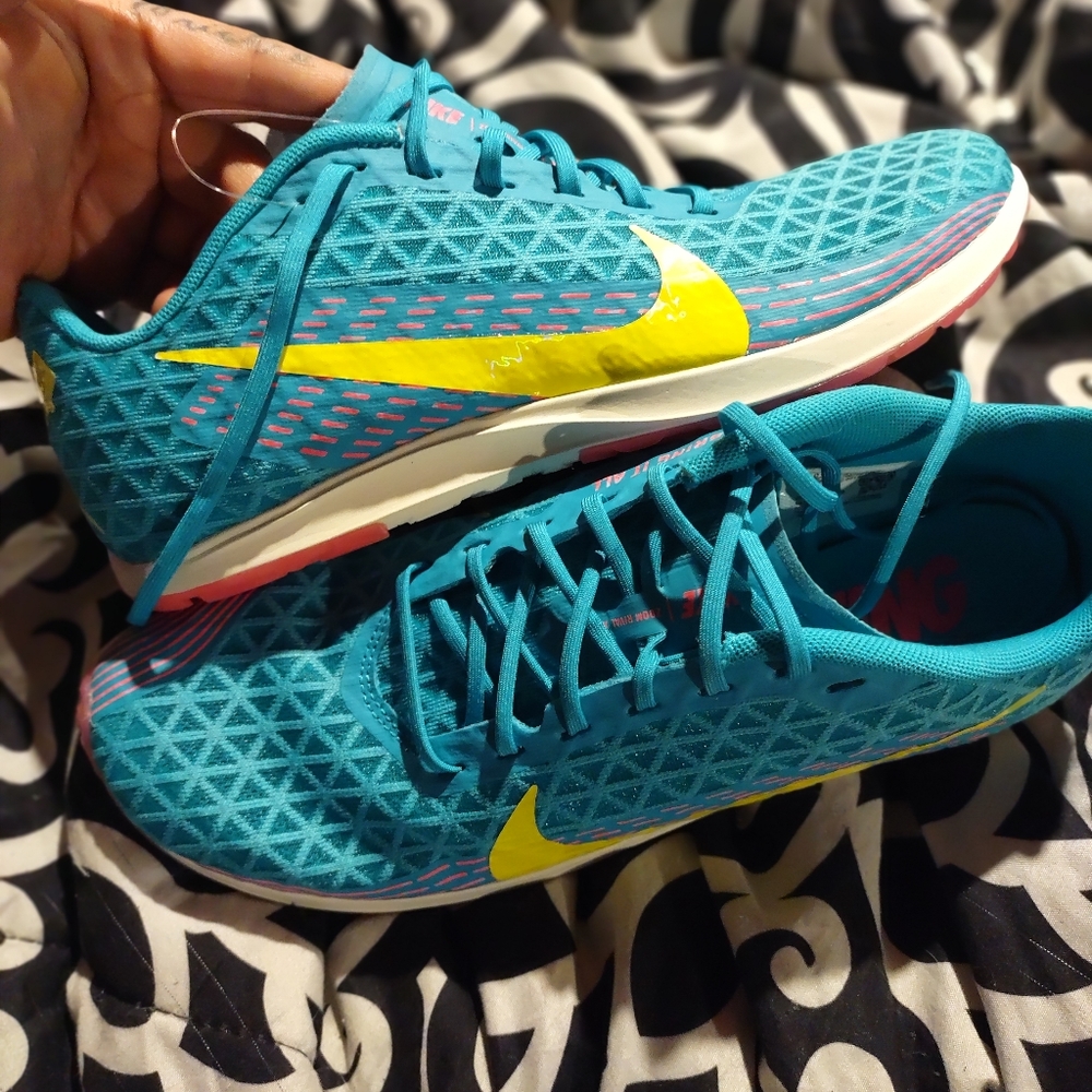 Nike Zoom rival